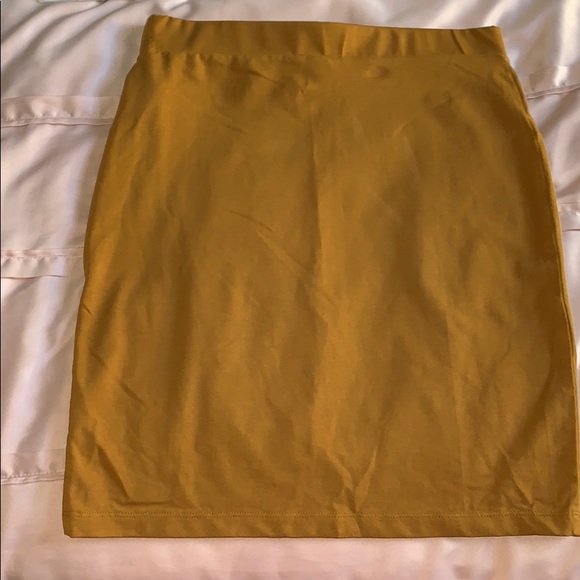 Bodycon Skirt - Picture 2 of 4